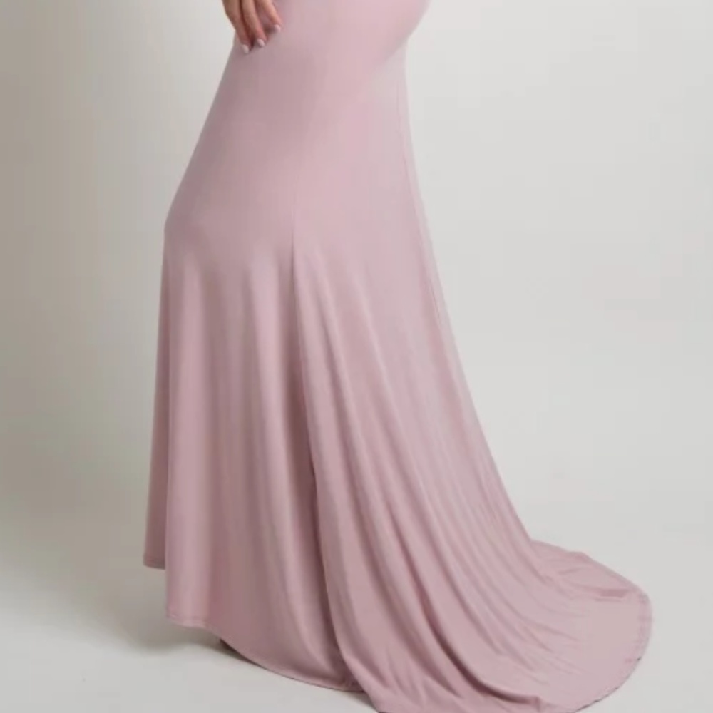PinkBlush Photoshoot Maternity Gown/Dress - Picture 2 of 5